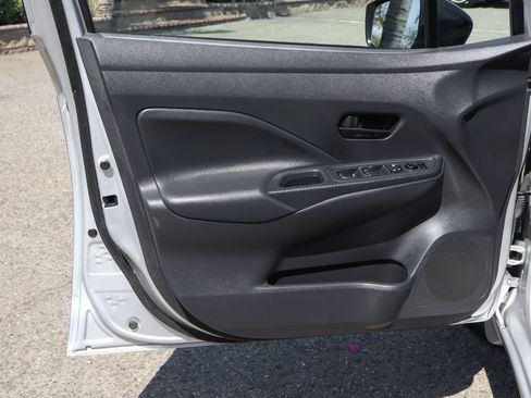 Used 2023 Nissan Versa S w/ S Plus Package FWD image 17