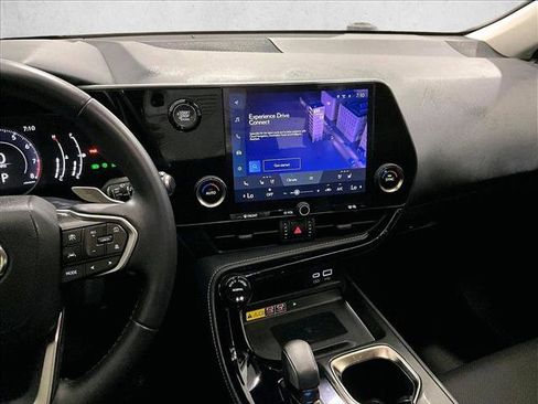 Used 2024 Lexus NX 250 FWD image 8