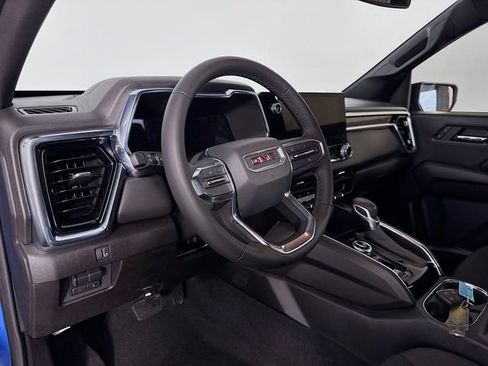Used 2025 GMC Canyon Elevation w/ Convenience Package AWD/4WD image 9