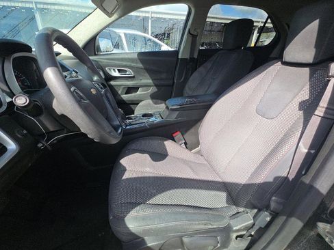 Used 2017 Chevrolet Equinox LS FWD image 7