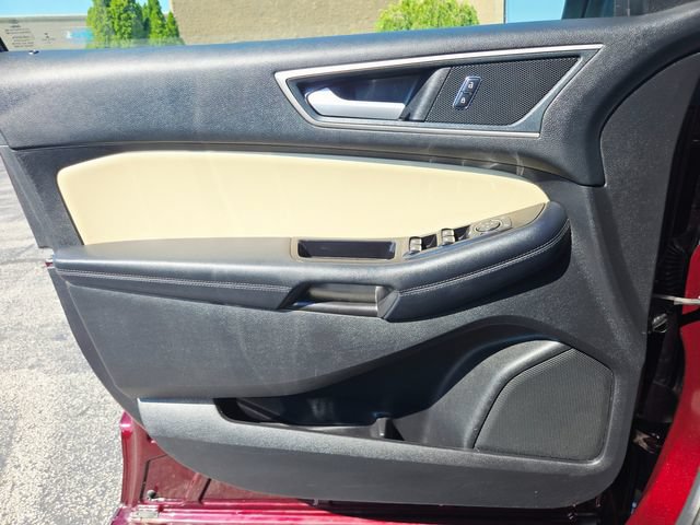 Used 2018 Ford Edge SEL w/ Equipment Group 201A FWD image 31