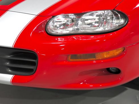 Used 2002 Chevrolet Camaro Z28 w/ SS Performance/Appearance Pkg image 36