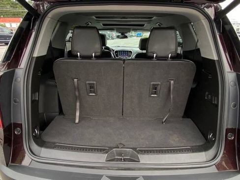 Used 2021 GMC Acadia AT4 w/ Trailering Package AWD/4WD image 9