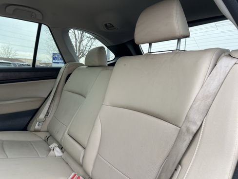 Used 2016 Subaru Outback 3.6R Limited image 22