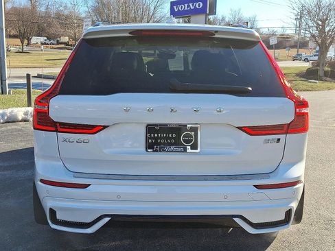 Certified 2023 Volvo XC60 B5 Plus w/ Climate Package image 5