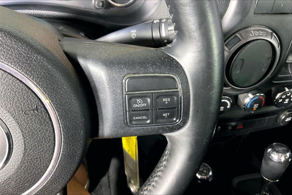 Used 2013 Jeep Wrangler Unlimited Sport AWD/4WD image 23