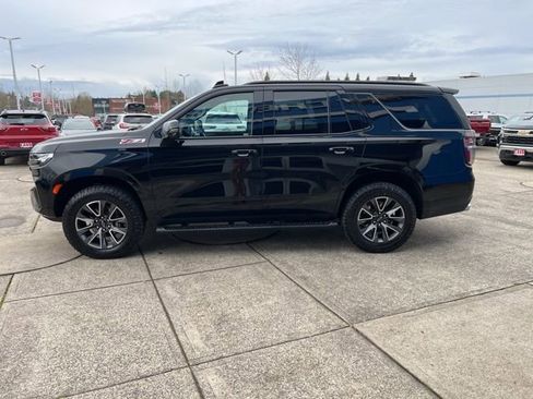 Used 2024 Chevrolet Tahoe Z71 w/ Z71 Off-Road Package image 5