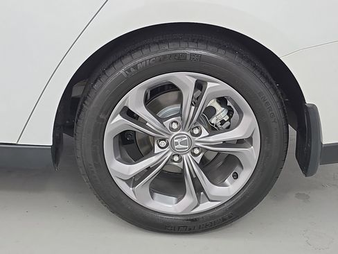 Used 2024 Honda Accord EX image 32