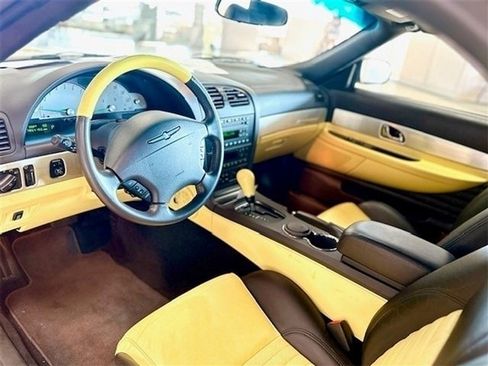 Used 2002 Ford Thunderbird image 14