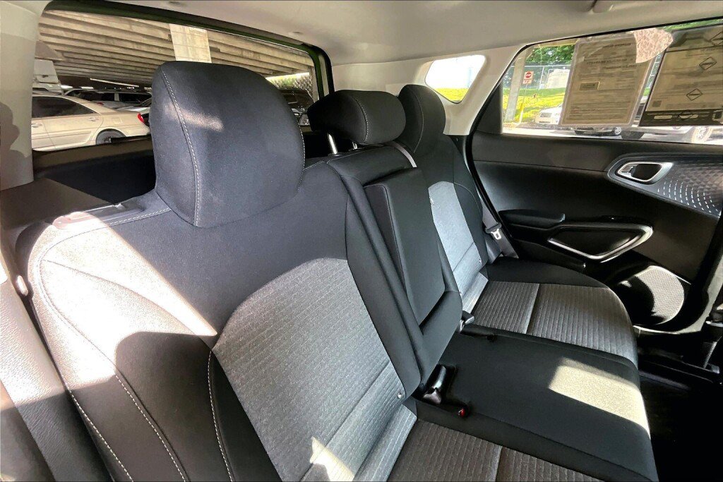 Used 2023 Kia Soul EX FWD image 16