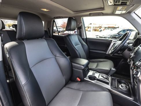 Used 2024 Toyota 4Runner SR5 Premium w/ Moonroof Package AWD/4WD image 30