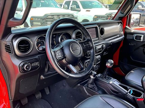 Used 2021 Jeep Wrangler Unlimited Sport image 11
