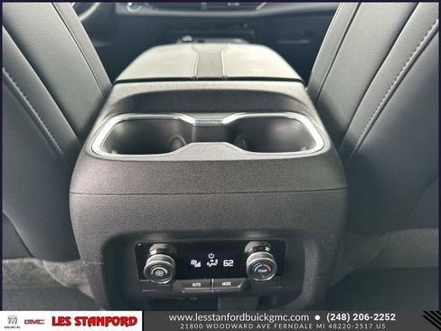 Used 2025 Buick Enclave Preferred w/ Power Package FWD image 16