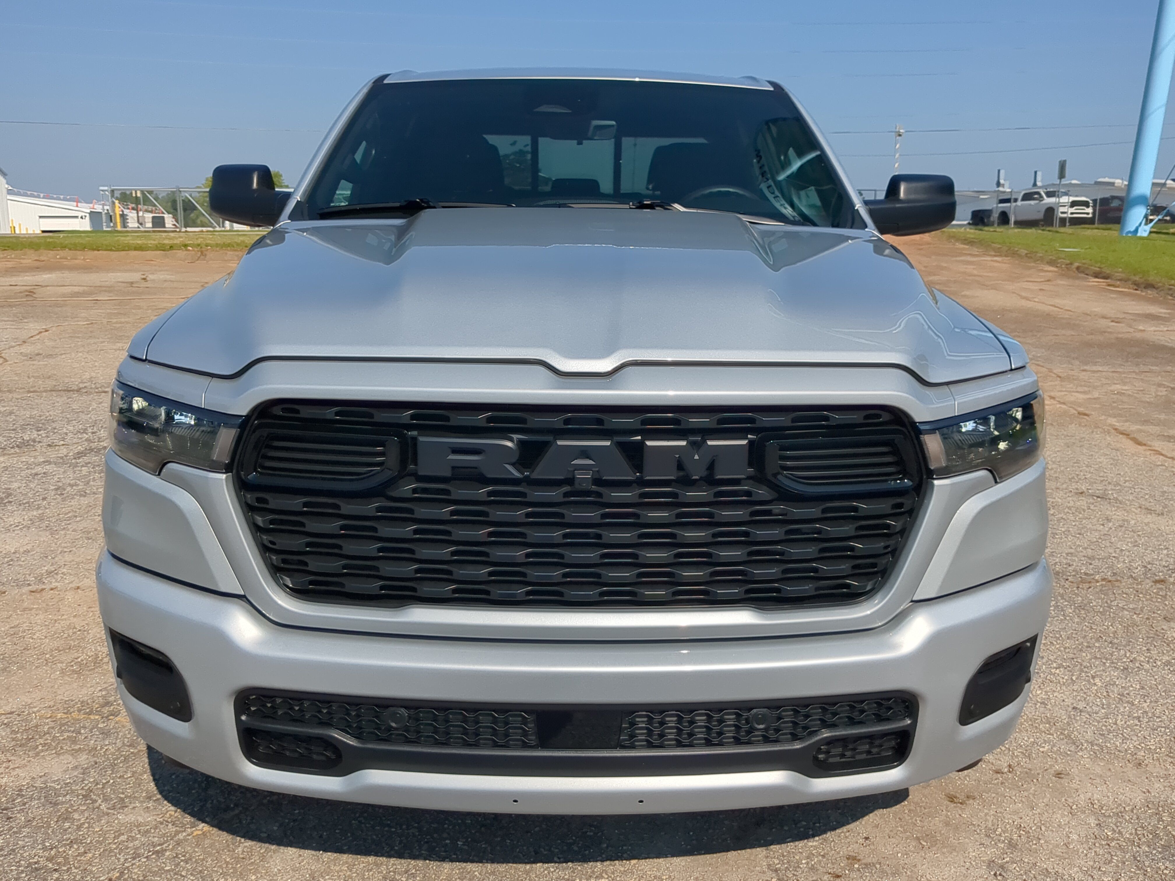 New 2026 RAM 1500 Express AWD/4WD image 8