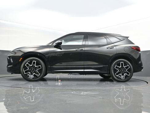 Certified 2023 Chevrolet Blazer RS w/ Driver Confidence II Package image 44