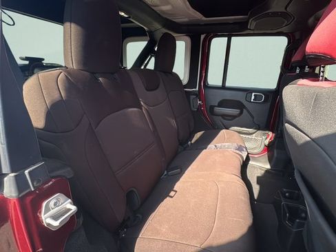 Used 2021 Jeep Wrangler Unlimited Sport AWD/4WD image 14