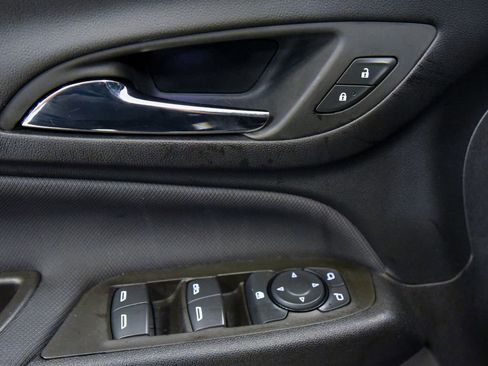 Used 2024 Chevrolet Equinox RS w/ RS Leather Package FWD image 18