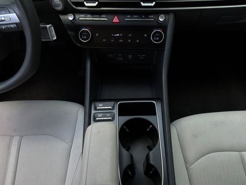 Used 2025 Hyundai Sonata SEL FWD image 15