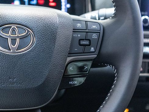Used 2026 Toyota Camry SE w/ Convenience Package FWD image 19