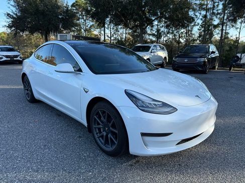 Used 2020 Tesla Model 3 image 3