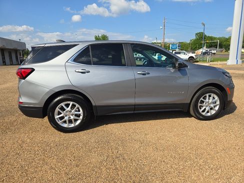 Used 2024 Chevrolet Equinox LT image 6