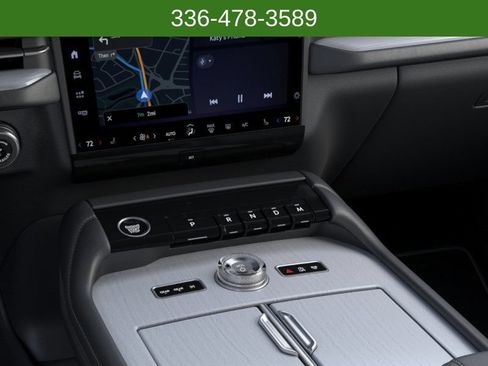 New 2026 Lincoln Navigator Reserve AWD/4WD image 15