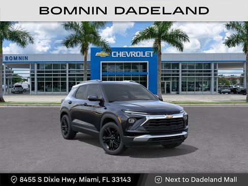 New 2026 Chevrolet TrailBlazer LT w/ Midnight Edition FWD image 2