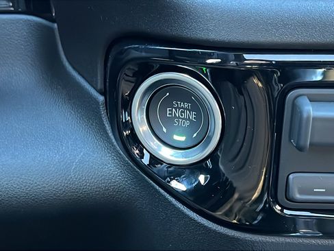 New 2026 Chevrolet Silverado 2500 High Country w/ High Country Premium Package AWD/4WD image 29