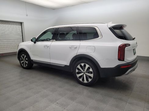 Used 2021 Kia Telluride S FWD image 3