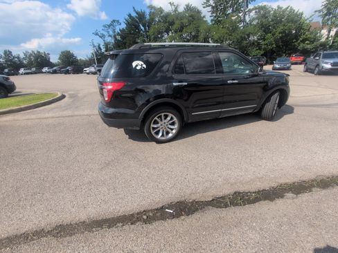 Used 2015 Ford Explorer Limited w/ Equipment Group 301A AWD/4WD image 17