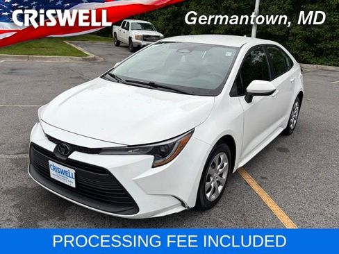 Used 2024 Toyota Corolla LE FWD image 1