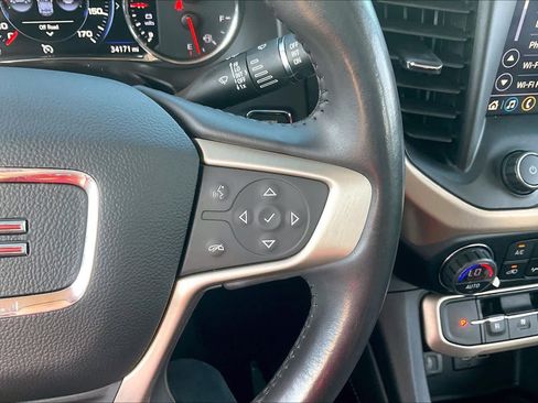Used 2021 GMC Acadia Denali w/ Denali Ultimate Package AWD/4WD image 25