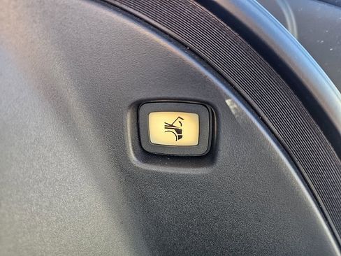 Used 2024 Tesla Cybertruck AWD Crew Cab image 15