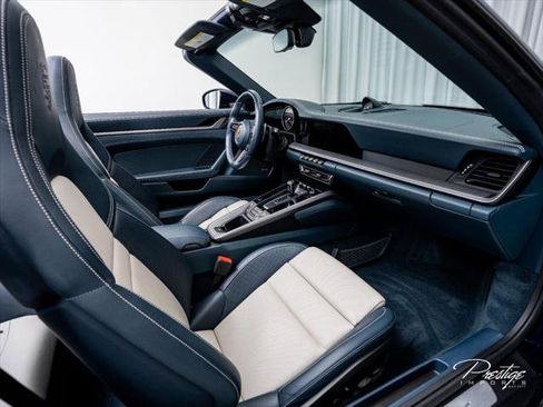 Used 2021 Porsche 911 Carrera 4S AWD/4WD image 38