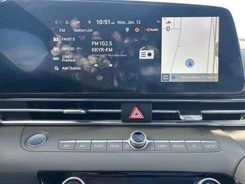 Used 2025 Hyundai Elantra SEL image 22