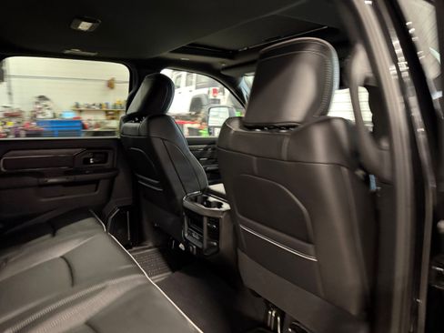 New 2025 RAM 2500 Limited image 13