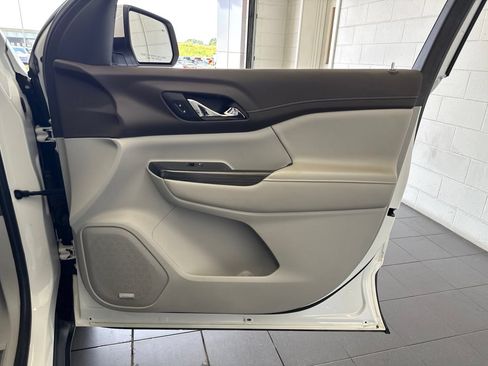 Used 2021 GMC Acadia SLT w/ Preferred Package FWD image 54