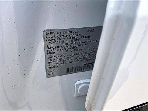 New 2025 Audi Q5 2.0T Premium image 12