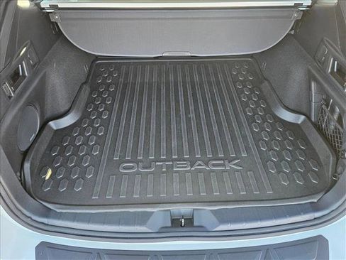 Used 2020 Subaru Outback Limited w/ Popular Package #2 image 6