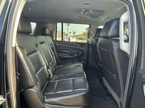 Used 2017 Chevrolet Suburban LT image 13