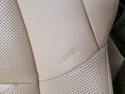 Used 2017 Porsche Panamera Turbo image 28