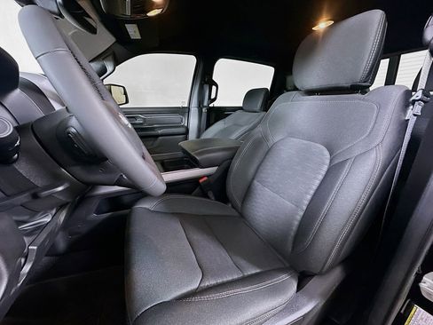 Used 2025 RAM 1500 Big Horn AWD/4WD image 15