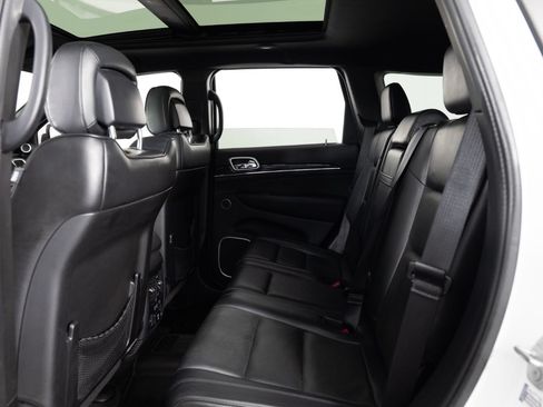 Used 2016 Jeep Grand Cherokee High Altitude AWD/4WD image 19