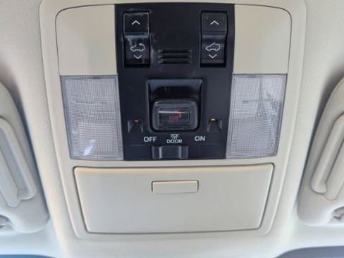 Used 2022 Lexus GX 460 image 45