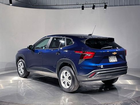 Used 2024 Chevrolet Trax LS w/ Driver Confidence Package image 13