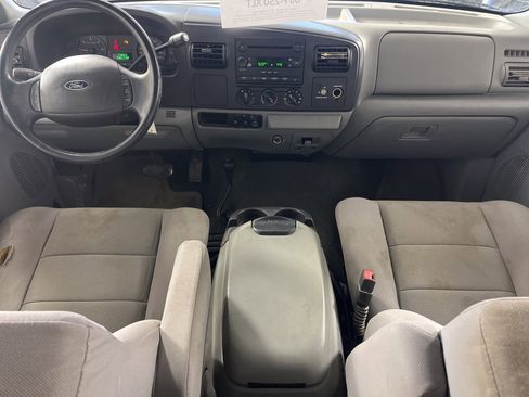 Used 2006 Ford F250 XLT image 16