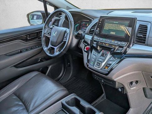 Used 2018 Honda Odyssey Elite image 18