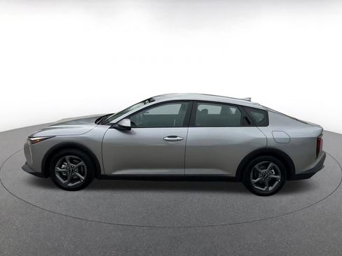 Used 2025 Kia K4 LXS image 9