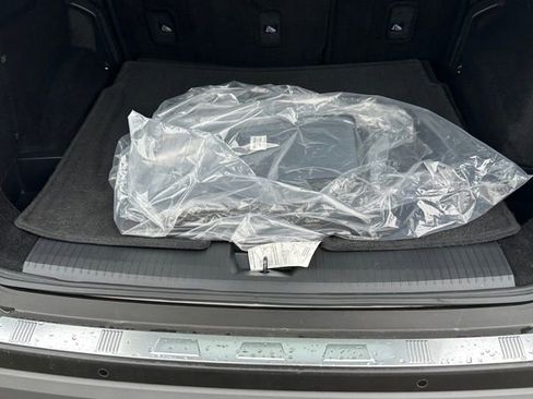 Certified 2023 Nissan Rogue SV w/ SV Premium Package image 18