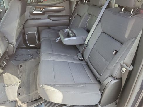 Used 2023 GMC Sierra 1500 Elevation image 23